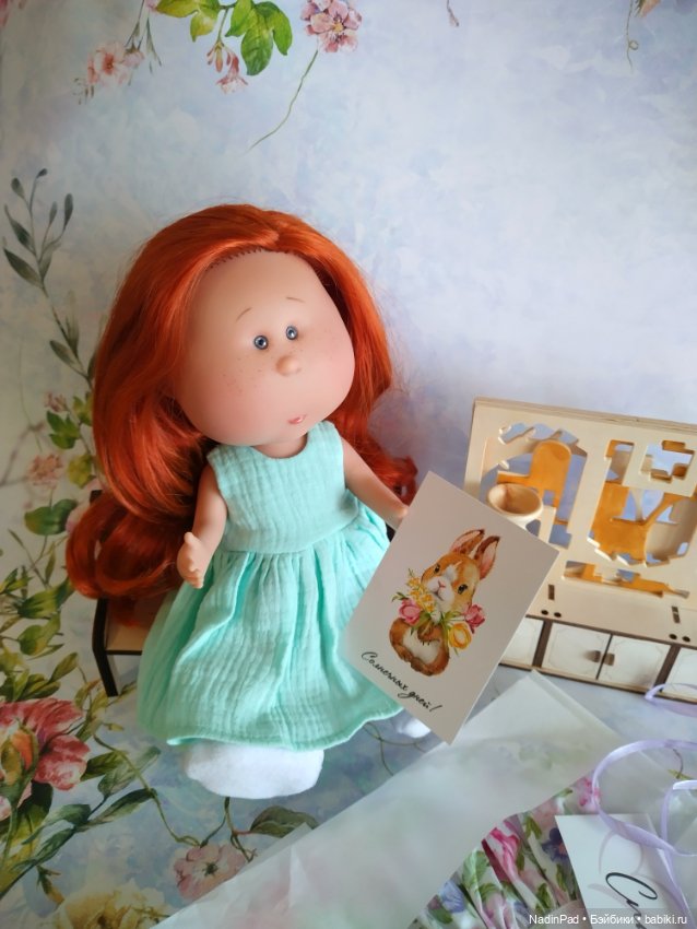 Мотя и подарок — Куклы Nines d'Onil (Нинес): Миа (Mia) (фото 8)