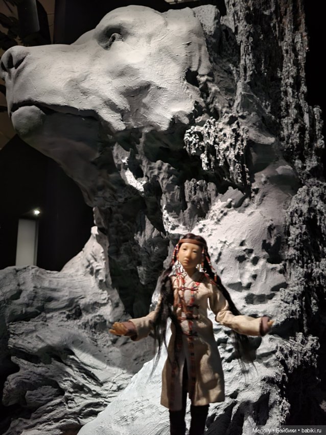 Под его ногой танцуют камни