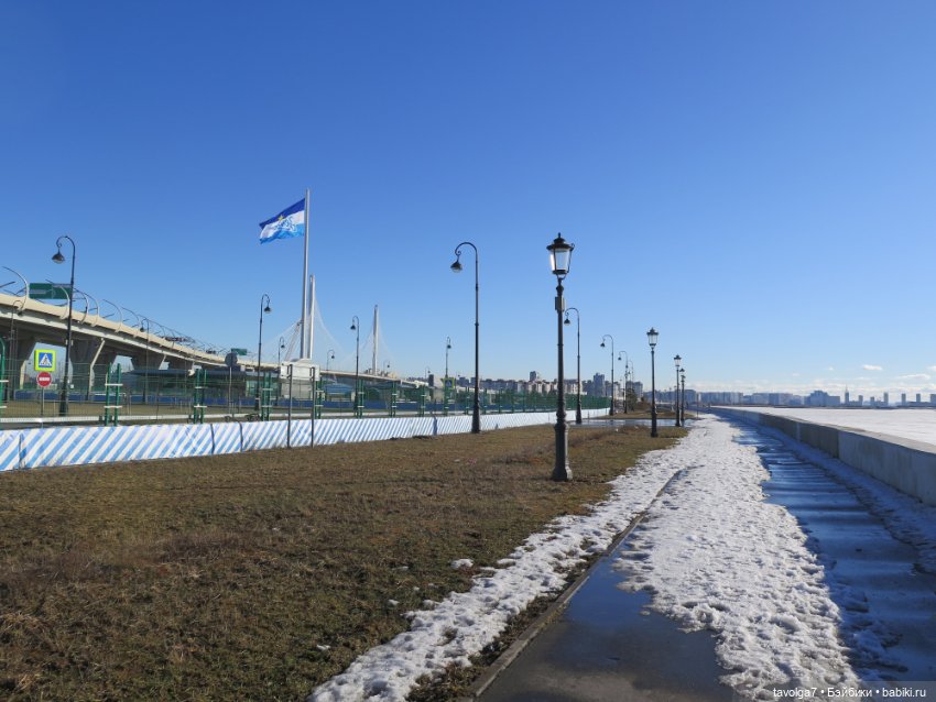 "Jem and the Holograms" от Hasboro 1980х и весенний Питер