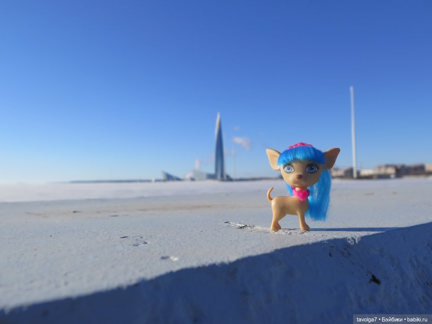 "Jem and the Holograms" от Hasboro 1980х и весенний Питер