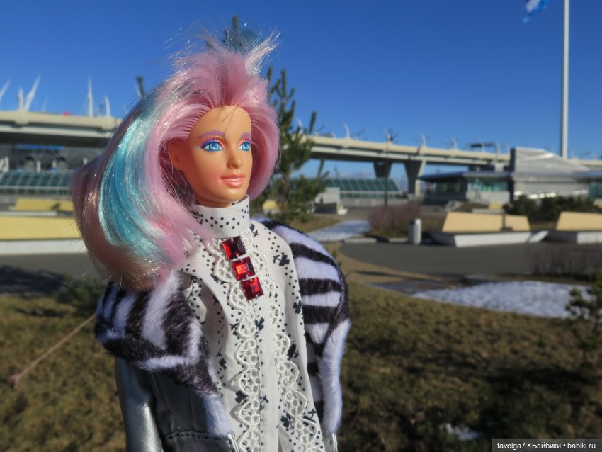 "Jem and the Holograms" от Hasboro 1980х и весенний Питер (фото 7)