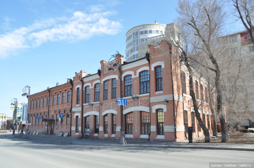 Джо (от Miroxdolls) знакомится с деревянным зодчеством начала ХХ века