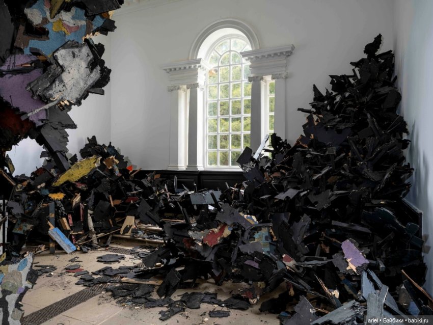 Новая инсталляция художника Леонардо Дрю (Leonardo Drew) (фото 2)