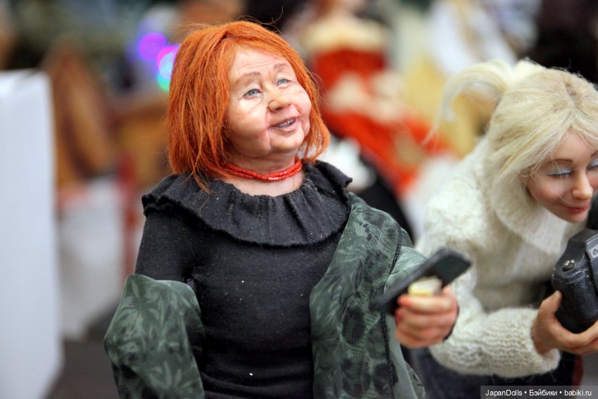 "Посетители кукольной выставки" на выставке "Куклы с характером. Перезагрузка" (фото 3)