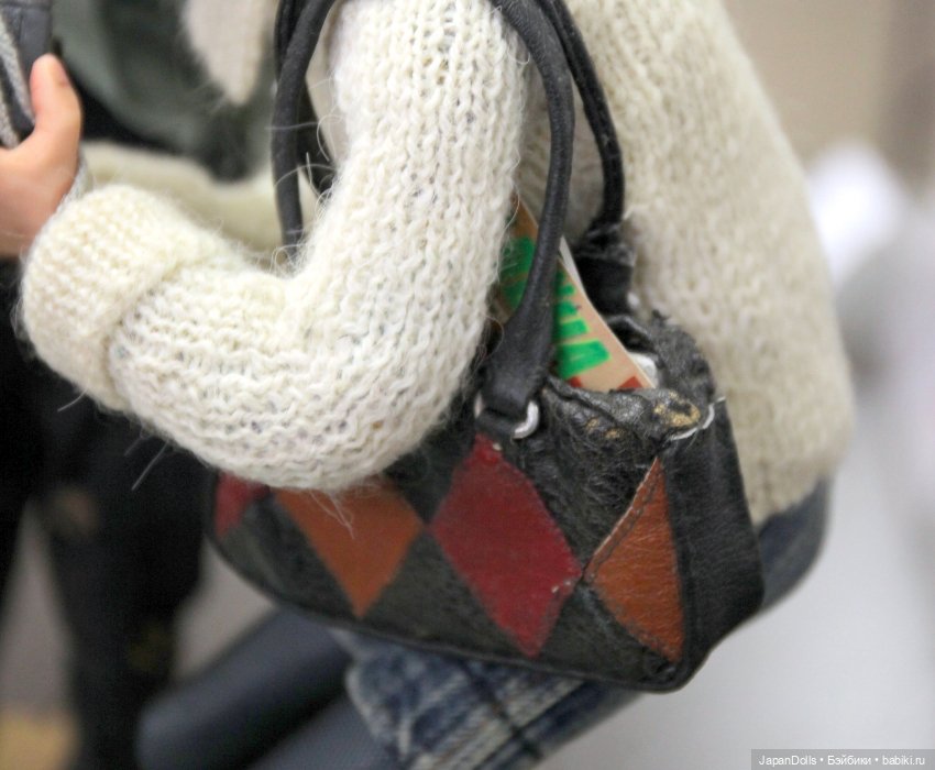 "Посетители кукольной выставки" на выставке "Куклы с характером. Перезагрузка"