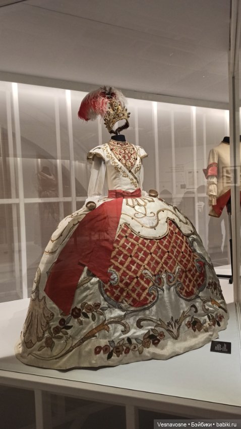 А пойдёмте на балет. Выставка "Первая позиция""