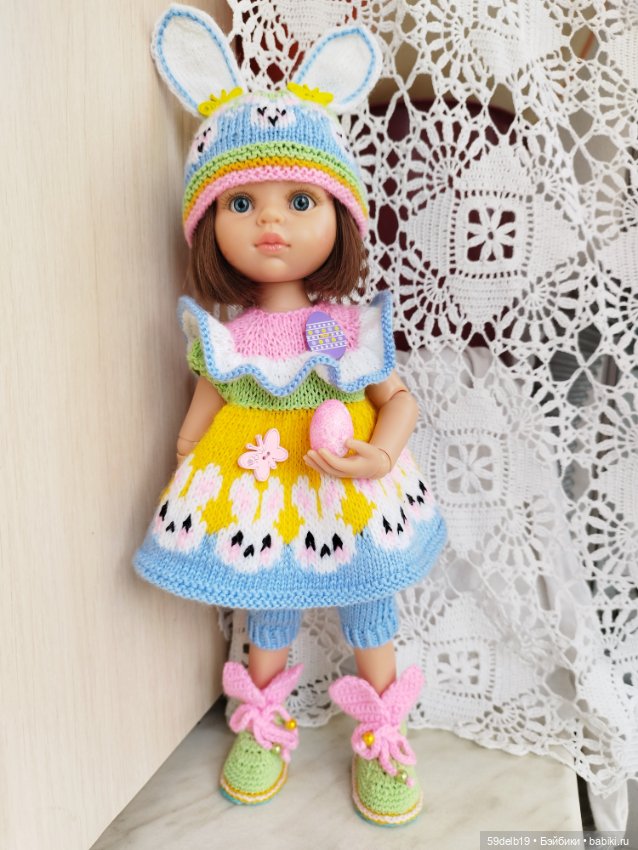 Ещё один яркий комплект одежды к Пасхе