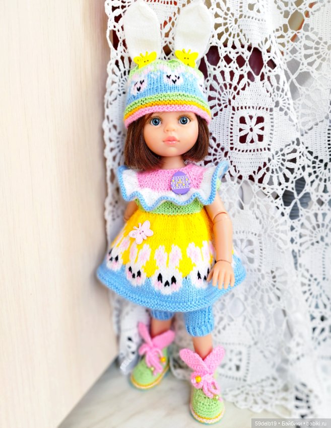 Ещё один яркий комплект одежды к Пасхе