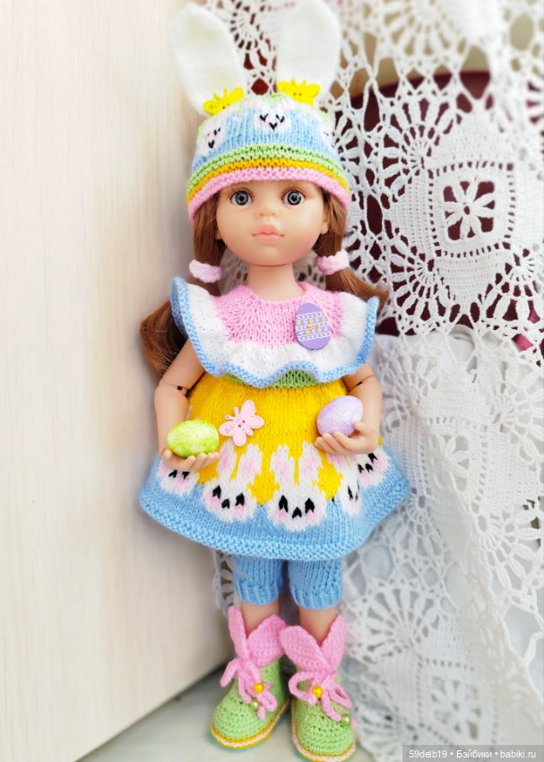 Ещё один яркий комплект одежды к Пасхе