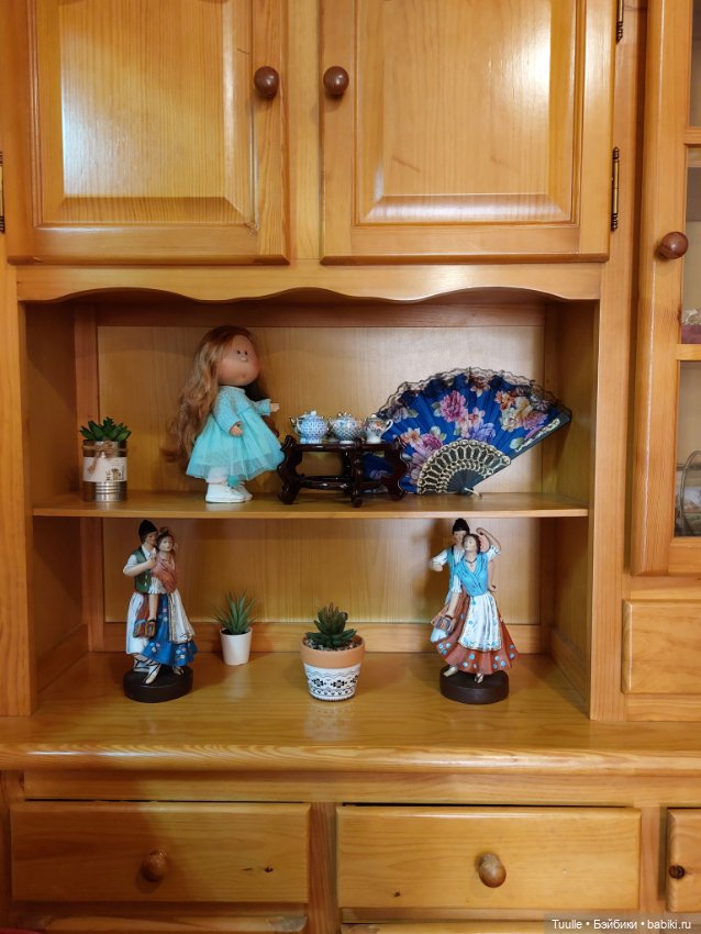 Посуда для кукол тоже должна быть прекрасна