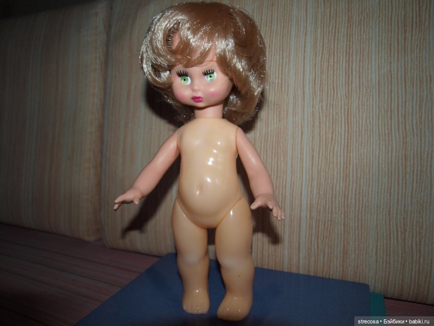 Пошла гулять - вернулась с куклой