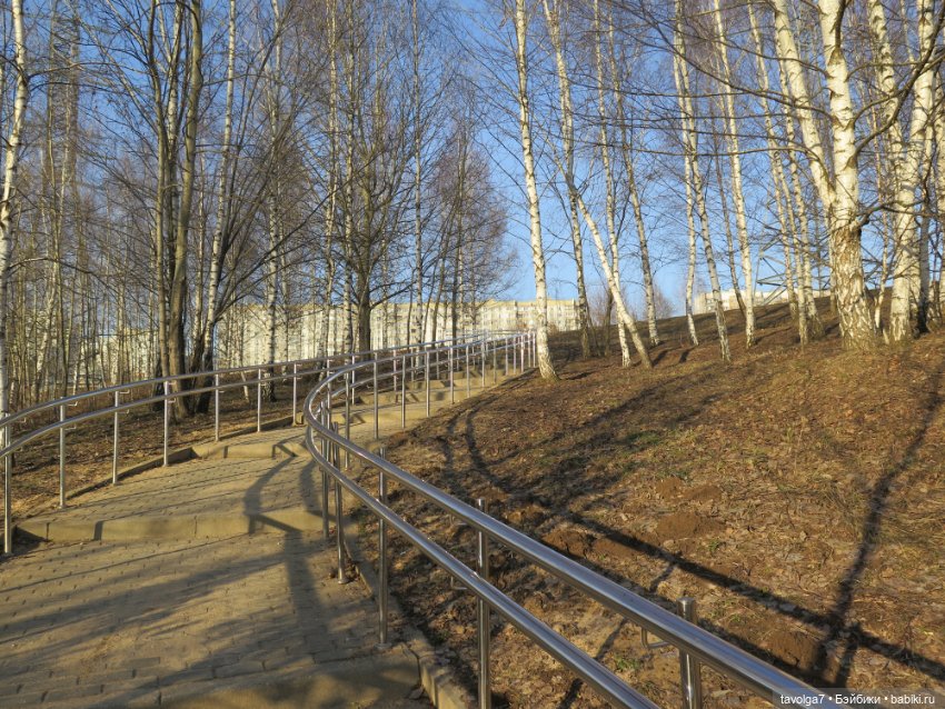 Весна в Москве — Куклы Dyvomir (Дивомир) и Trinity (Тринити): российские шарнирные куклы