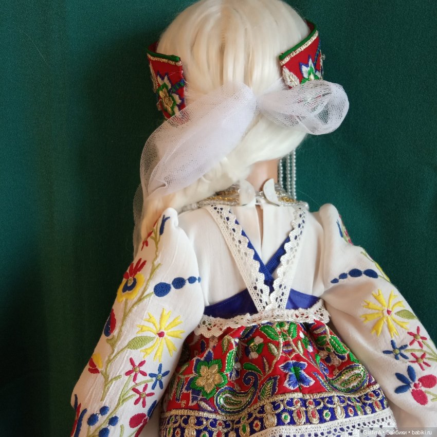 «Во всех ты, душенька, нарядах хороша!..» «Ларец самоцветный» (фото 6)