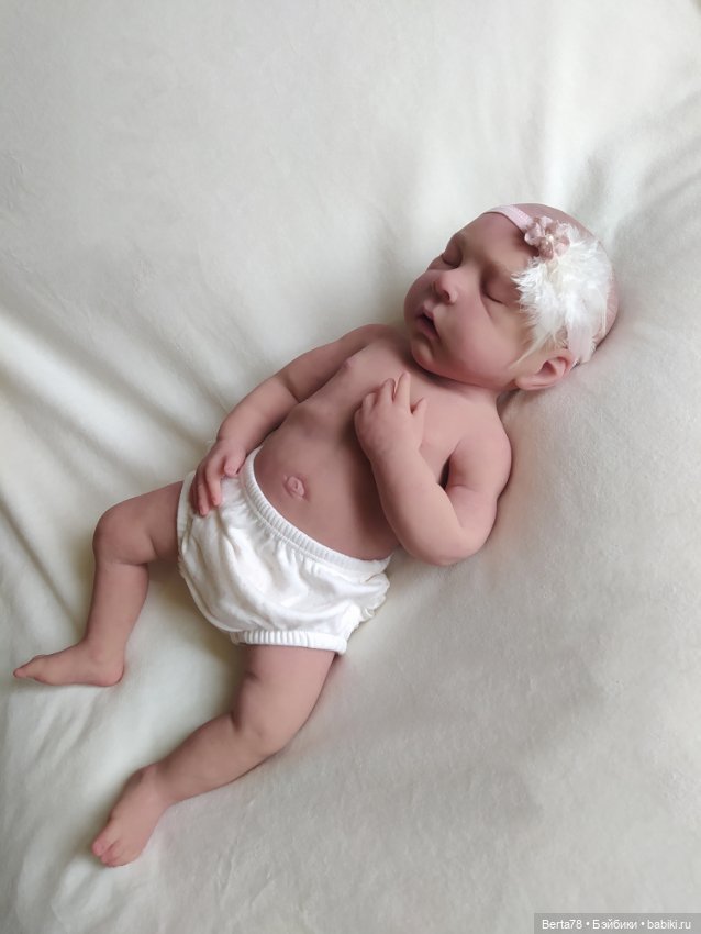 Силиконовая кукла реборн Анна-Мария (фото 3)