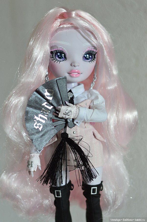 Карла Шупетт от Rainbow High