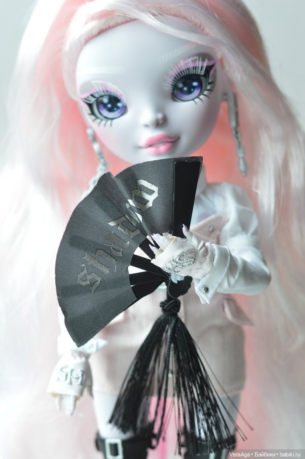 Карла Шупетт от Rainbow High (фото 2)