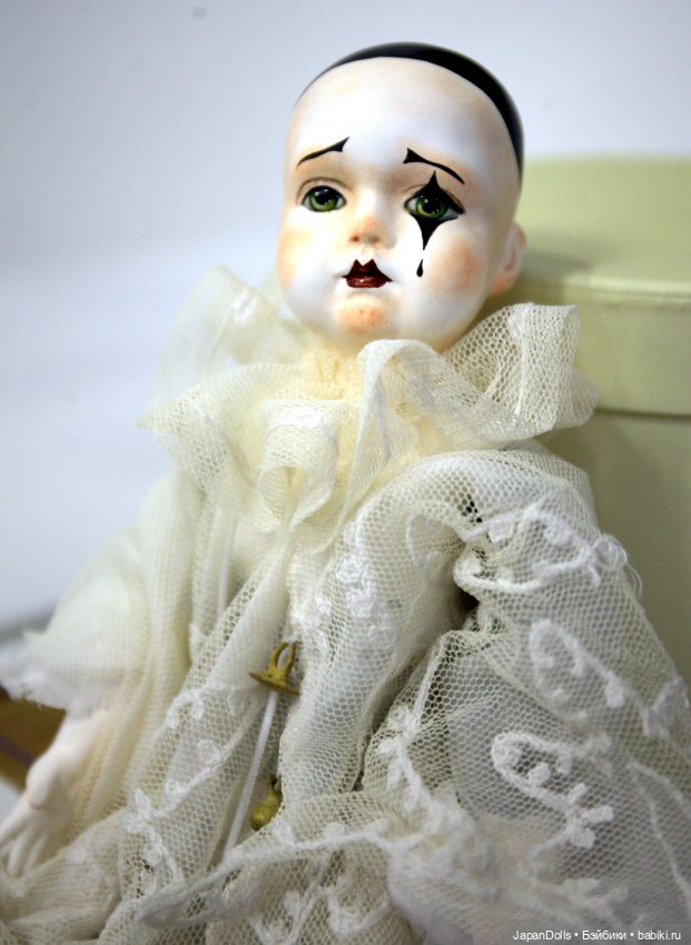 "Белый Пьеро" на выставке "Куклы с характером. Перезагрузка" (фото 9)