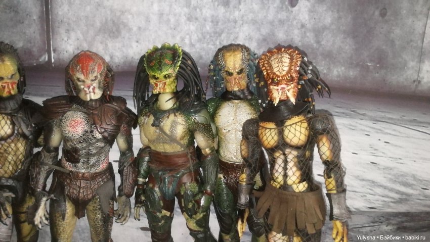 Хищники — Коллекционные фигурки Hot Toys (Хот Тойс) 1:6: фото (фото 3)