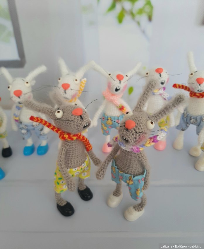 Зайцы удивляйцы — Вязаные игрушки и амигуруми: крючком (фото 3)
