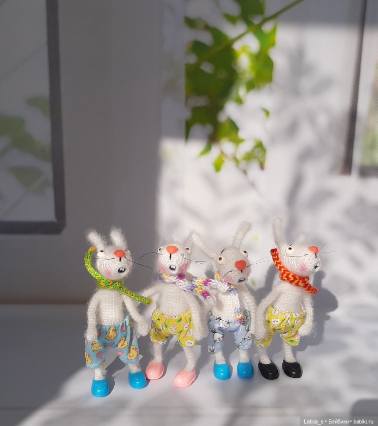 Зайцы удивляйцы — Вязаные игрушки и амигуруми: крючком (фото 2)