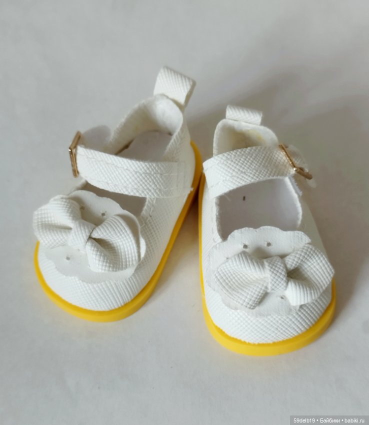 У моих паолочек к весне новые туфельки