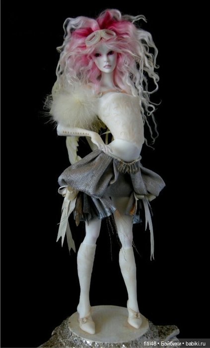 Лесные феи, грустные клоунессы и королевы бурлеска Николь Вест