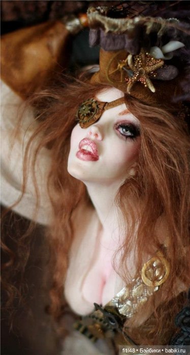 Лесные феи, грустные клоунессы и королевы бурлеска Николь Вест