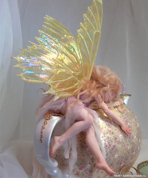 Лесные феи, грустные клоунессы и королевы бурлеска Николь Вест