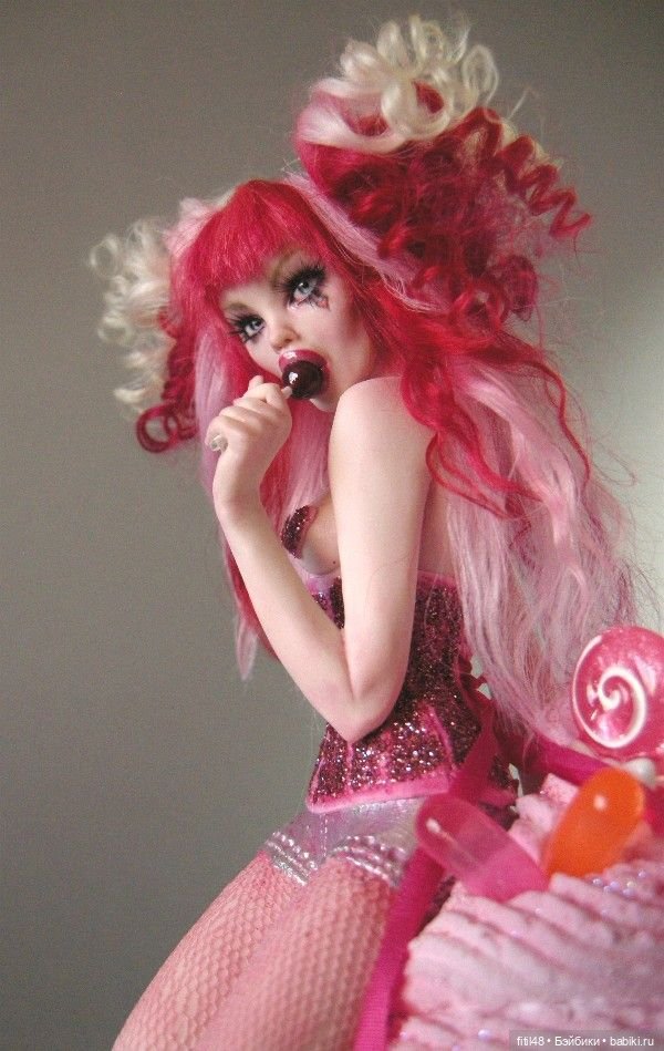 Лесные феи, грустные клоунессы и королевы бурлеска Николь Вест (фото 7)