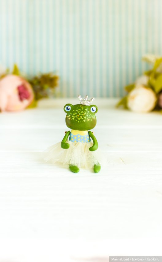 Лягушечка Габи — Авторские миниатюрные куклы: лепка (фото 4)