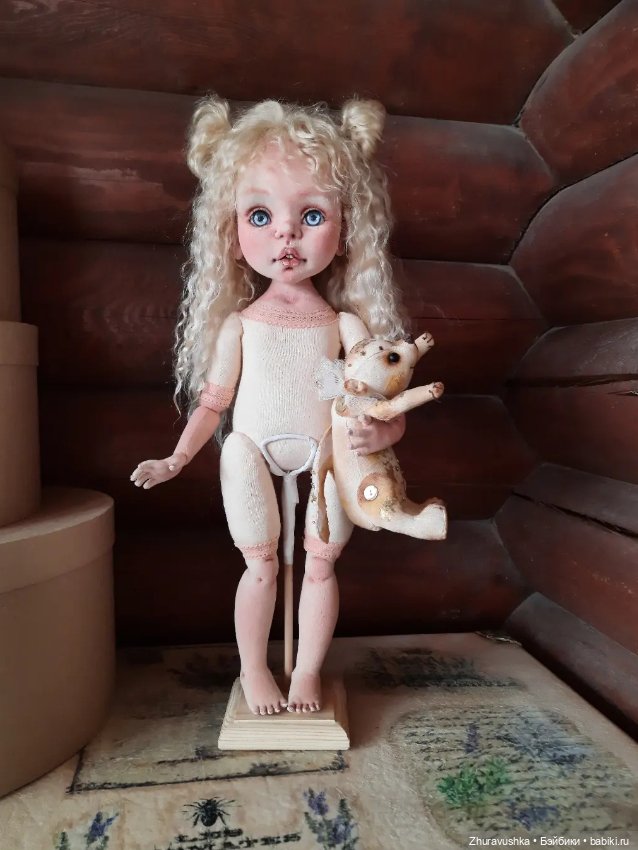 Авторская интерьерная кукла из капрона (фото 8)