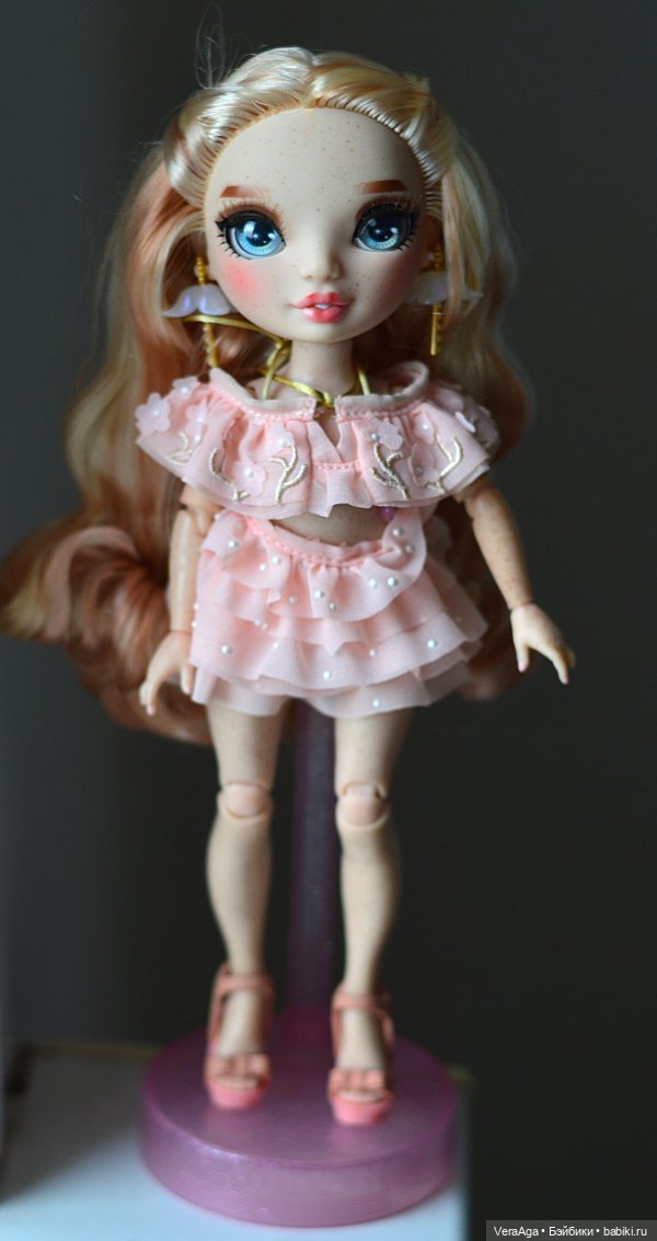 Вика Rainbow High-А может просто Тенью стать