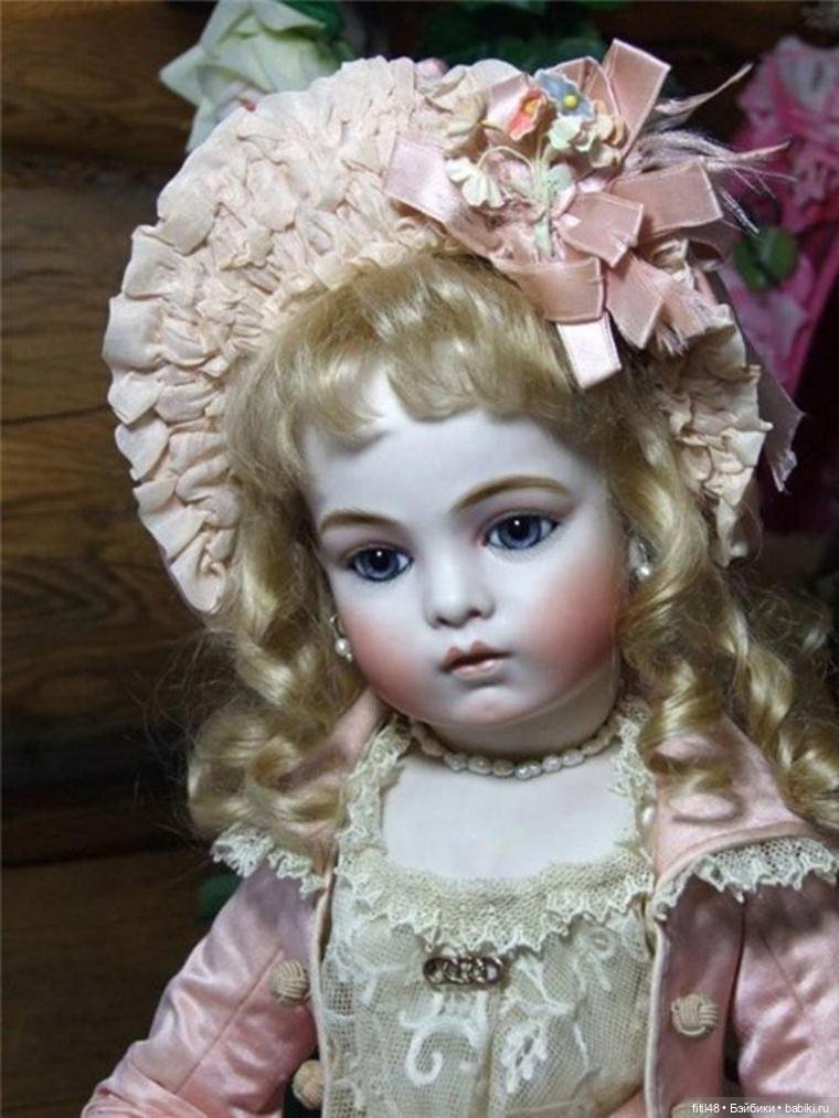 Маргит Гисзер - выдающийся, художник, автор реплик кукол Брю