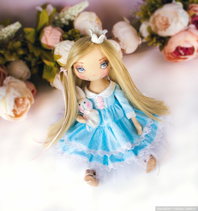 Текстильная куколка Эмили (фото 9)