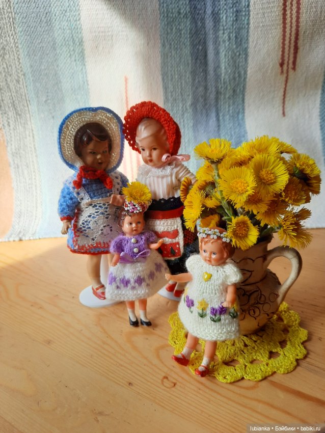 Стоят девчонки, стоят в сторонке👭👩‍❤️‍👩 (фото 5)