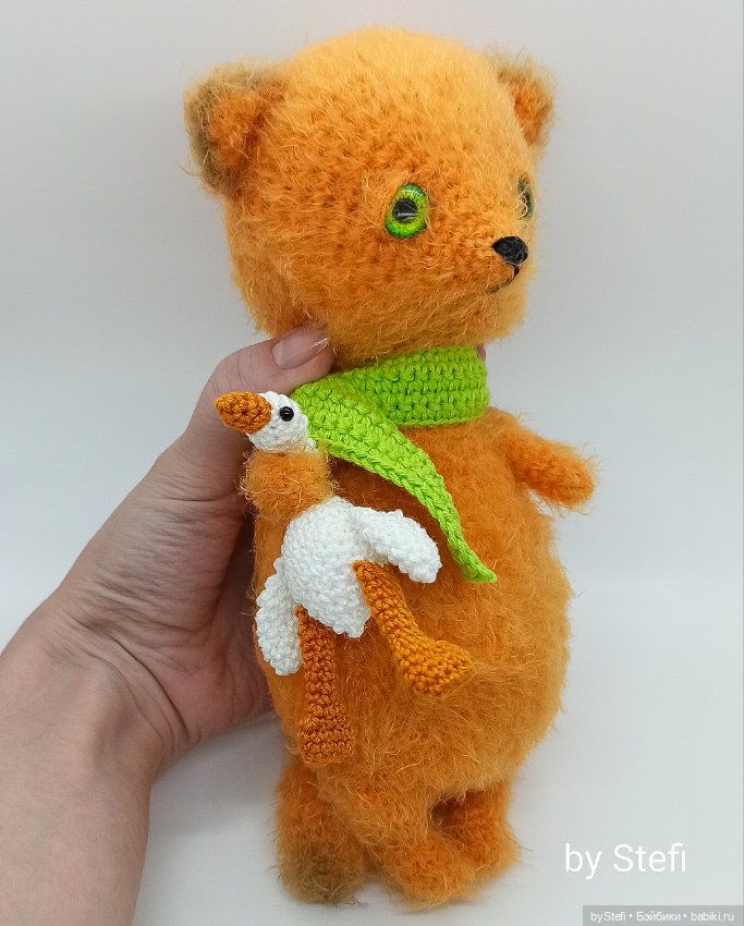 Ещё один лисик с гусиком. Зеленоглазый на этот раз