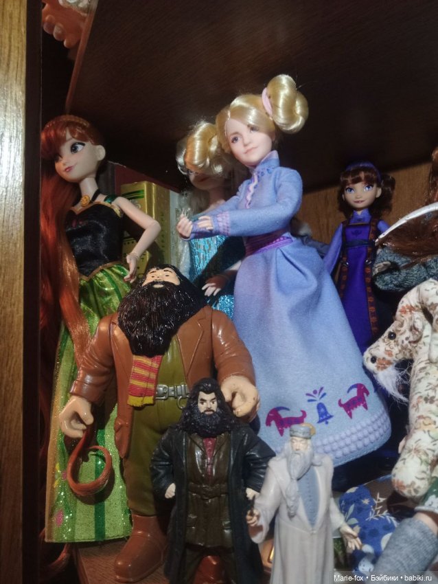 Кукольные полочки — Домашние коллекции кукол: фото собраний