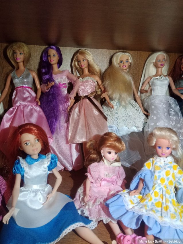 Кукольные полочки — Домашние коллекции кукол: фото собраний (фото 9)