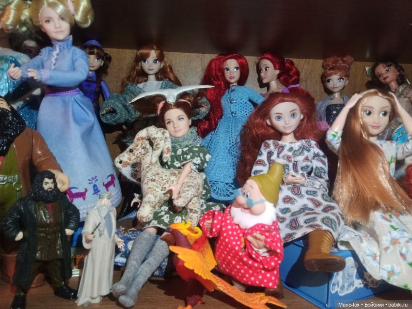 Кукольные полочки — Домашние коллекции кукол: фото собраний