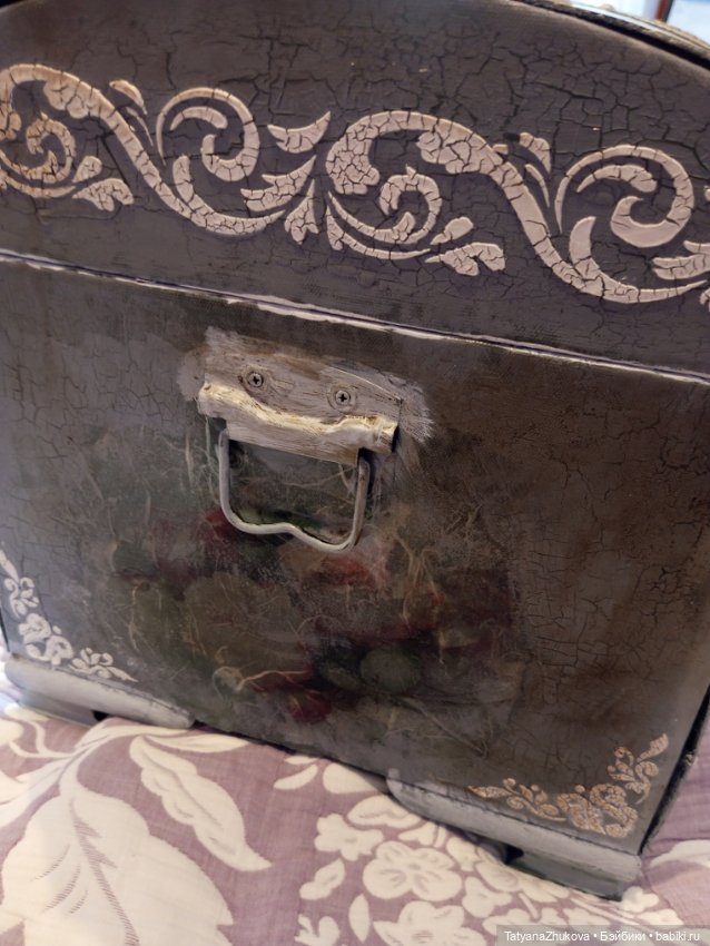 Старая картонная коробка — Наши хобби и творчество: вышивка