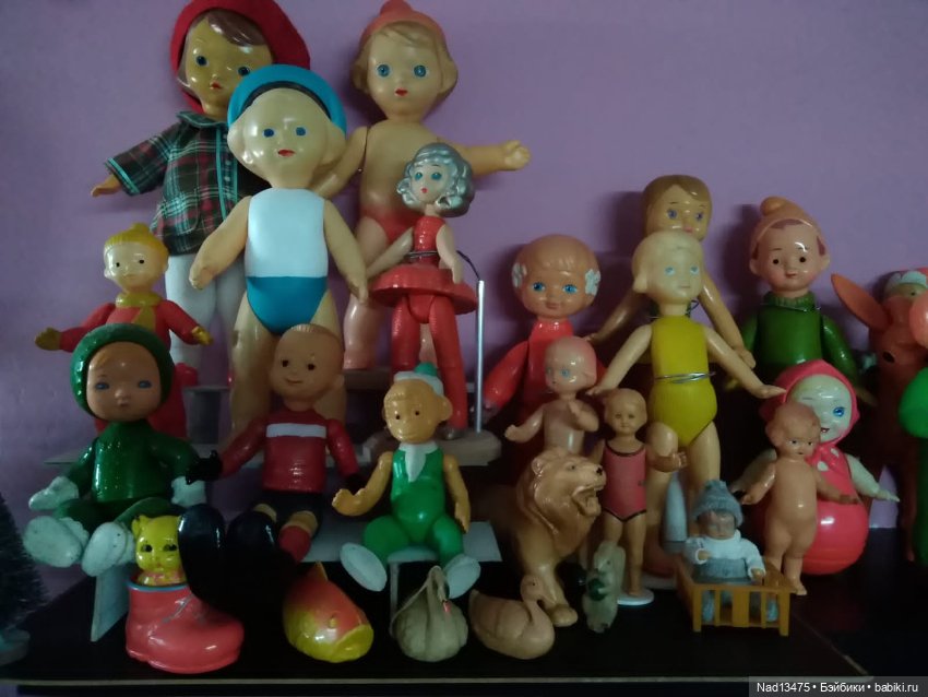 Повесила очередную полку, посмотрим, что уместилось на ней (фото 8)