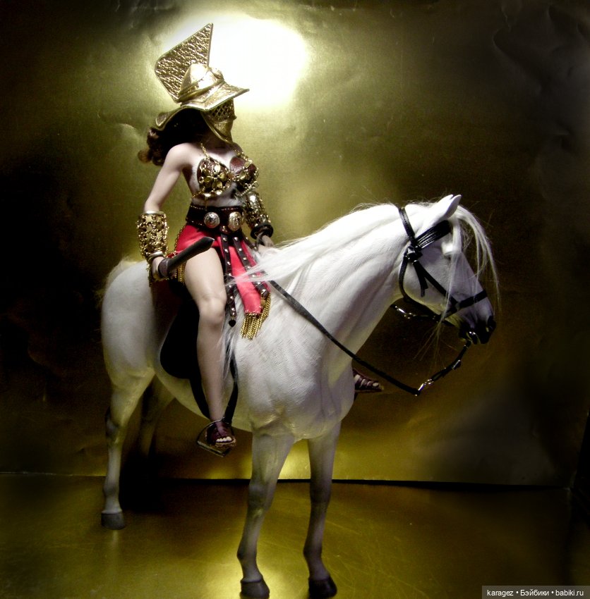 Куклы в доспехах верхом на конях (фото 6)