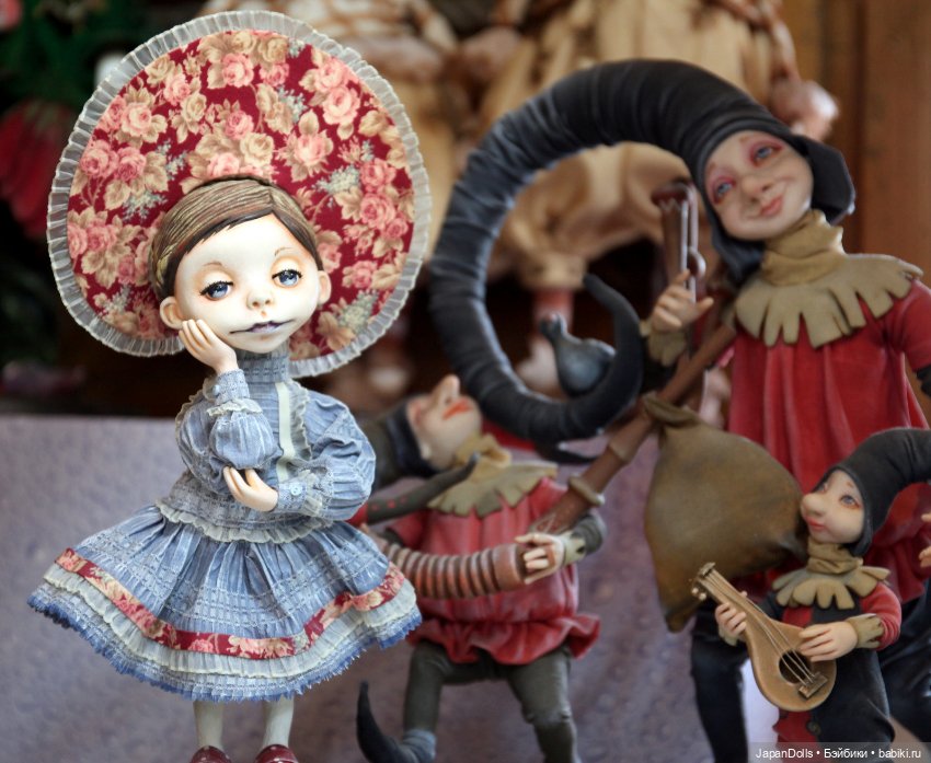 Приглашаем посетить галерею "Кукольный переулок"