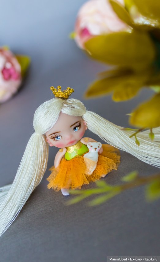 Миниатюрная куколка Эльза (фото 7)