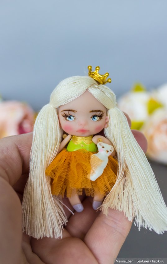 Миниатюрная куколка Эльза (фото 3)