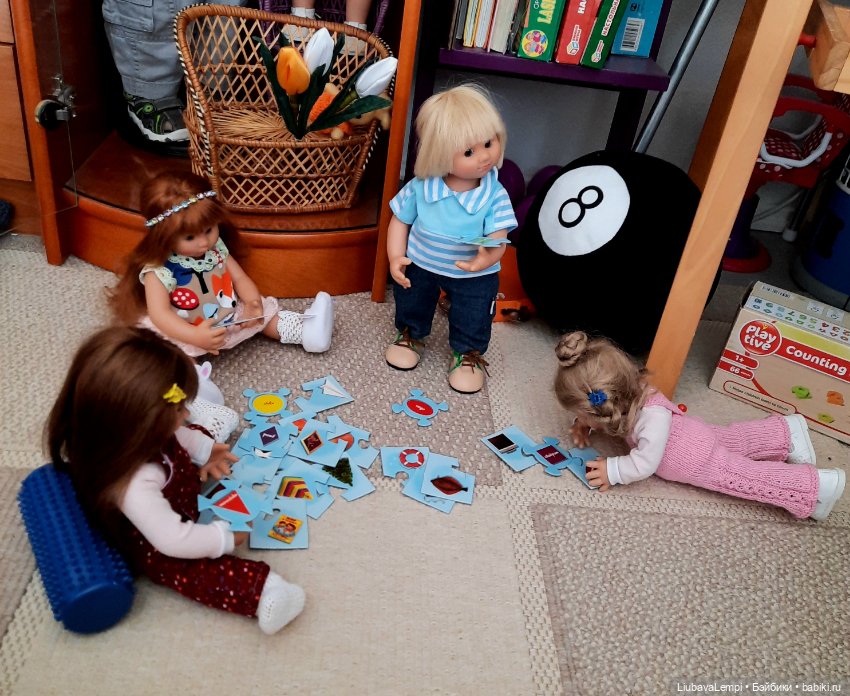 В нашем милом домике, жили-были гномики