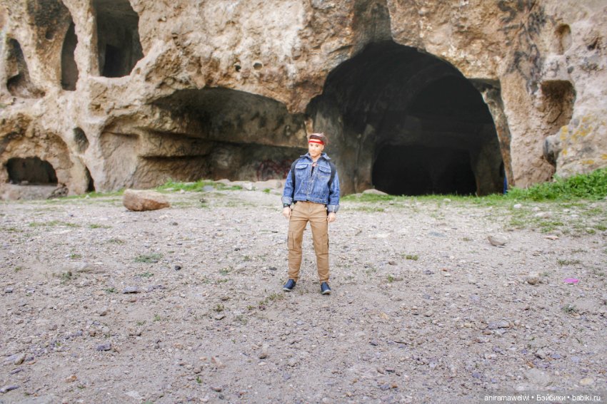 Поездка Высотина в Конью. Скалы Силле