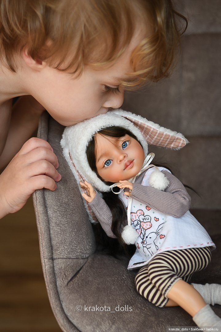 Маленькая Зайка — ООАК Paola Reina (Паола Рейна) и испанских кукол: перерисовка