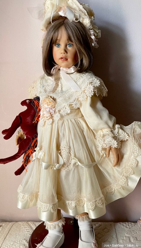 Что будет, если нарядить Maren от Skille в антикварное платье