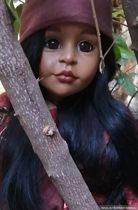 Aisha от Joke Grobben выгуливает новый наряд)